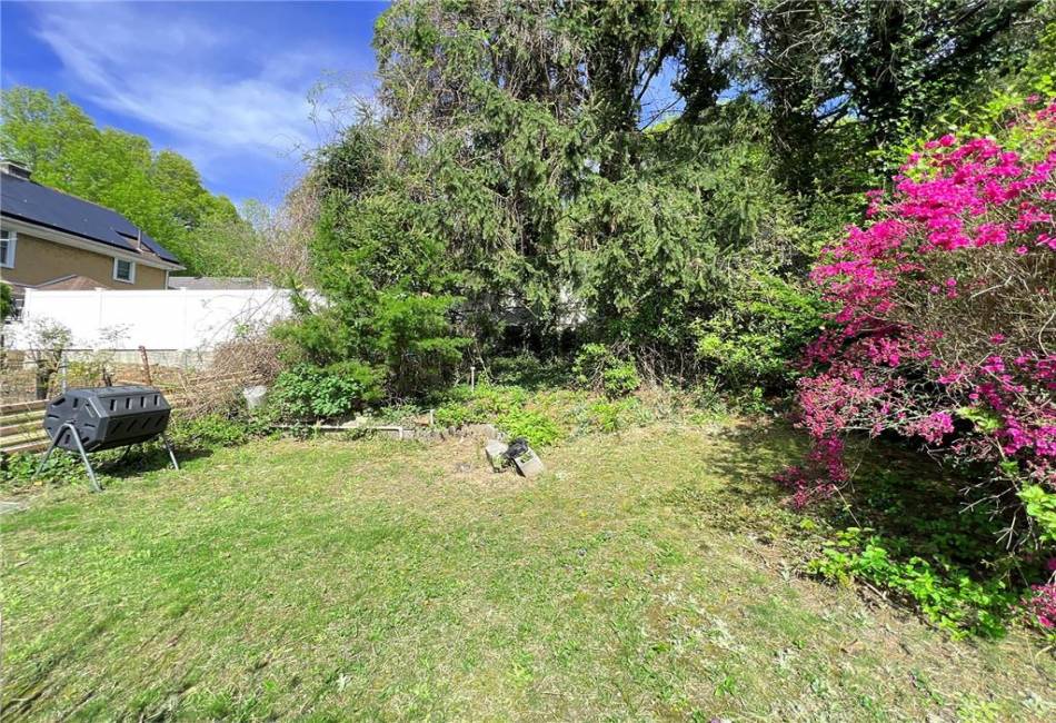 333 Lafayette Avenue, Staten Island, New York 10301, 3 Bedrooms Bedrooms, ,2 BathroomsBathrooms,Residential,For Sale,Lafayette,492259
