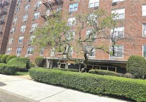 2265 Gerritsen Avenue, Brooklyn, New York 11229, 3 Bedrooms Bedrooms, ,2 BathroomsBathrooms,Residential,For Sale,Gerritsen,492290