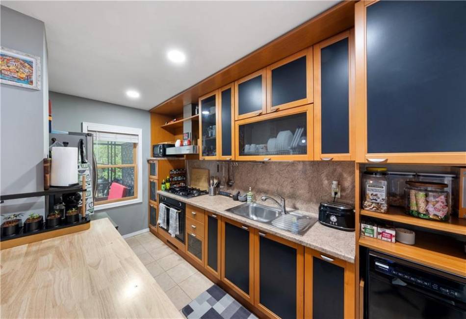 1942 Kimball Street, Brooklyn, New York 11234, 3 Bedrooms Bedrooms, ,2 BathroomsBathrooms,Residential,For Sale,Kimball,492359