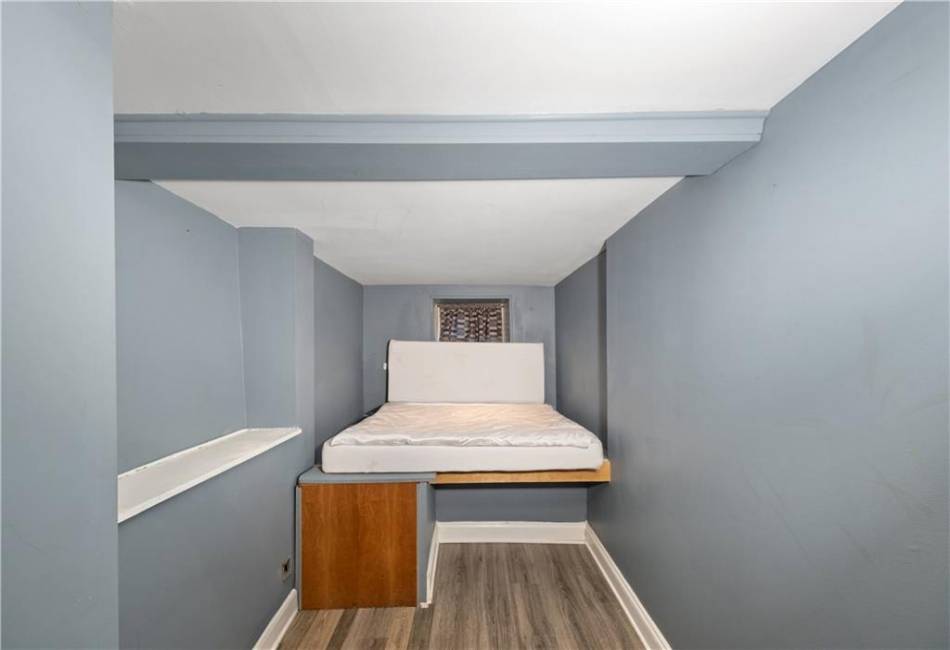 1942 Kimball Street, Brooklyn, New York 11234, 3 Bedrooms Bedrooms, ,2 BathroomsBathrooms,Residential,For Sale,Kimball,492359