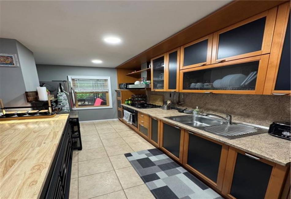 1942 Kimball Street, Brooklyn, New York 11234, 3 Bedrooms Bedrooms, ,2 BathroomsBathrooms,Residential,For Sale,Kimball,492359