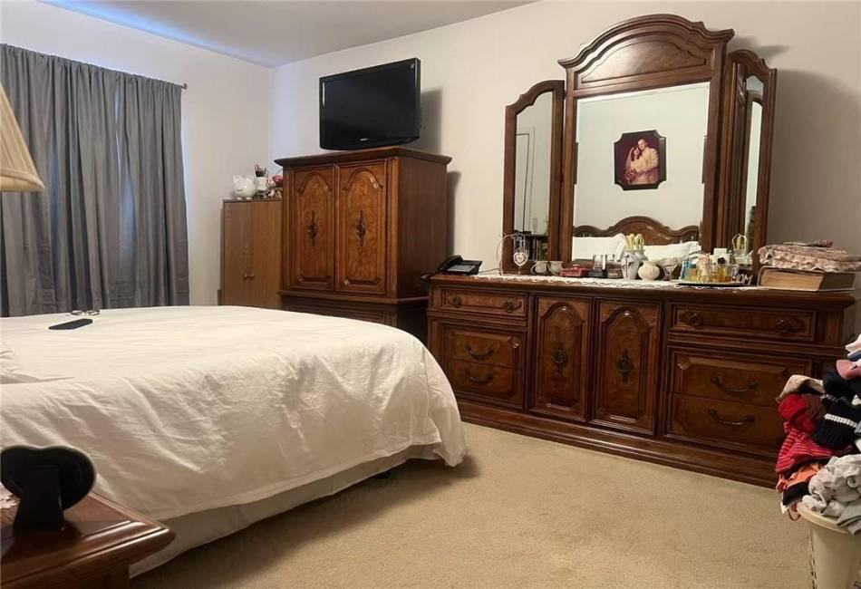2567 15th Street, Brooklyn, New York 11214, 7 Bedrooms Bedrooms, ,Residential,For Sale,15th,492364