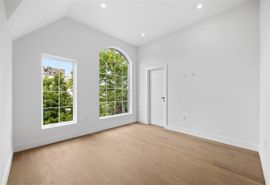 227 77th Street, Brooklyn, New York 11209, 5 Bedrooms Bedrooms, ,6 BathroomsBathrooms,Residential,For Sale,77th,492368