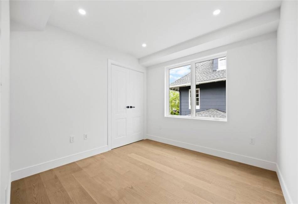 227 77th Street, Brooklyn, New York 11209, 5 Bedrooms Bedrooms, ,6 BathroomsBathrooms,Residential,For Sale,77th,492368