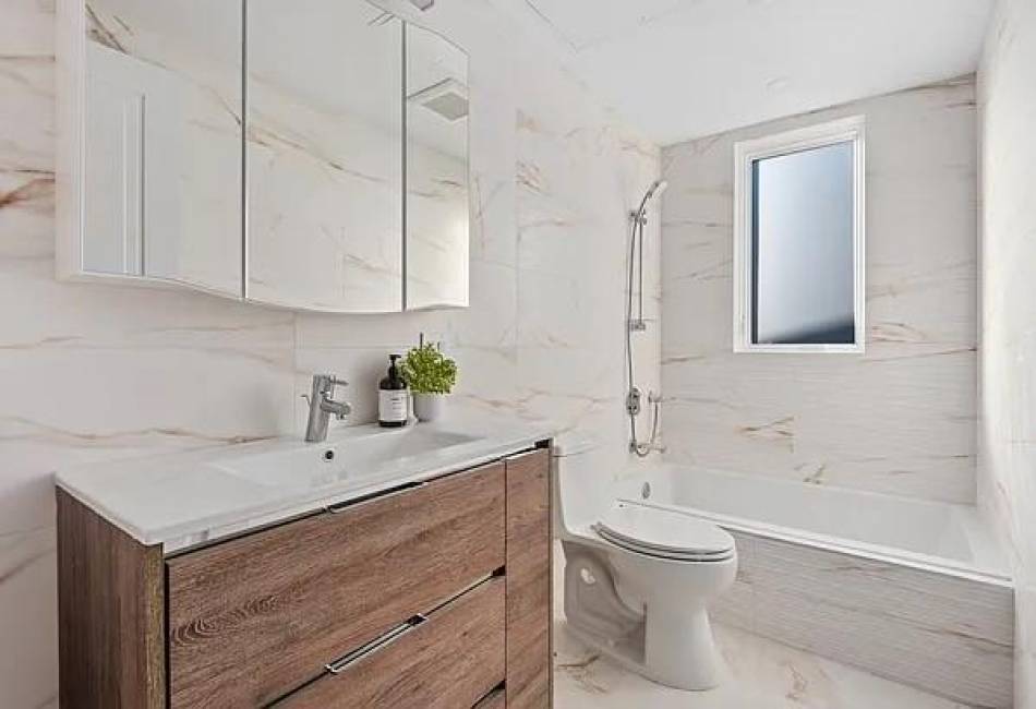 227 77th Street, Brooklyn, New York 11209, 5 Bedrooms Bedrooms, ,6 BathroomsBathrooms,Residential,For Sale,77th,492368