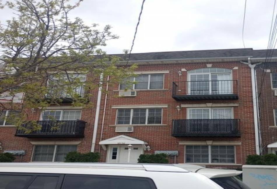 9536 Schenck Street, Brooklyn, New York 11236, 2 Bedrooms Bedrooms, ,1 BathroomBathrooms,Residential,For Sale,Schenck,492369