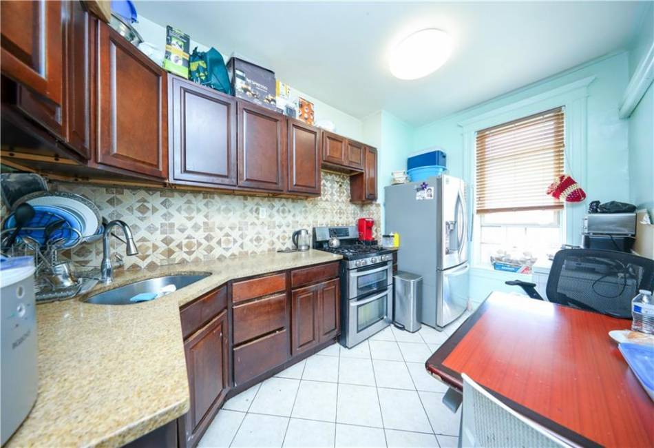 1068 71st Street, Brooklyn, New York 11228, ,4 BathroomsBathrooms,Residential,For Sale,71st,492377