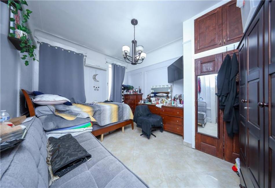 1068 71st Street, Brooklyn, New York 11228, ,4 BathroomsBathrooms,Residential,For Sale,71st,492377