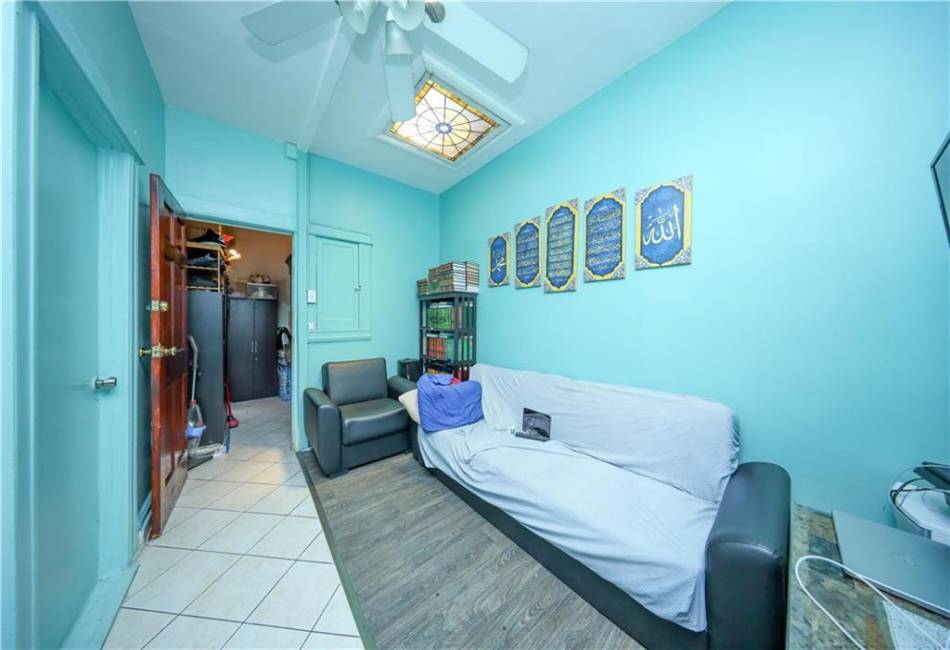 1068 71st Street, Brooklyn, New York 11228, ,4 BathroomsBathrooms,Residential,For Sale,71st,492377