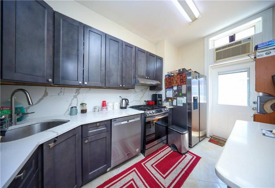 1068 71st Street, Brooklyn, New York 11228, ,4 BathroomsBathrooms,Residential,For Sale,71st,492377