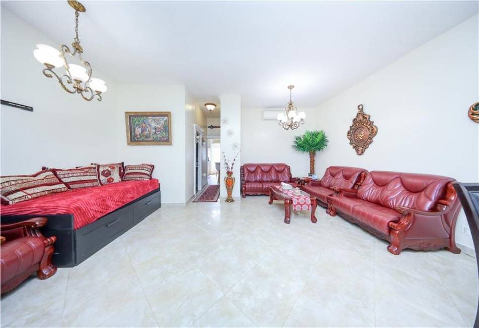 1068 71st Street, Brooklyn, New York 11228, ,4 BathroomsBathrooms,Residential,For Sale,71st,492377