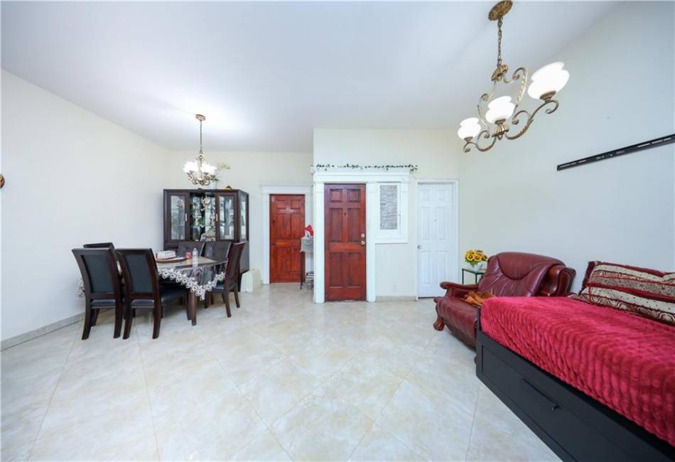 1068 71st Street, Brooklyn, New York 11228, ,4 BathroomsBathrooms,Residential,For Sale,71st,492377
