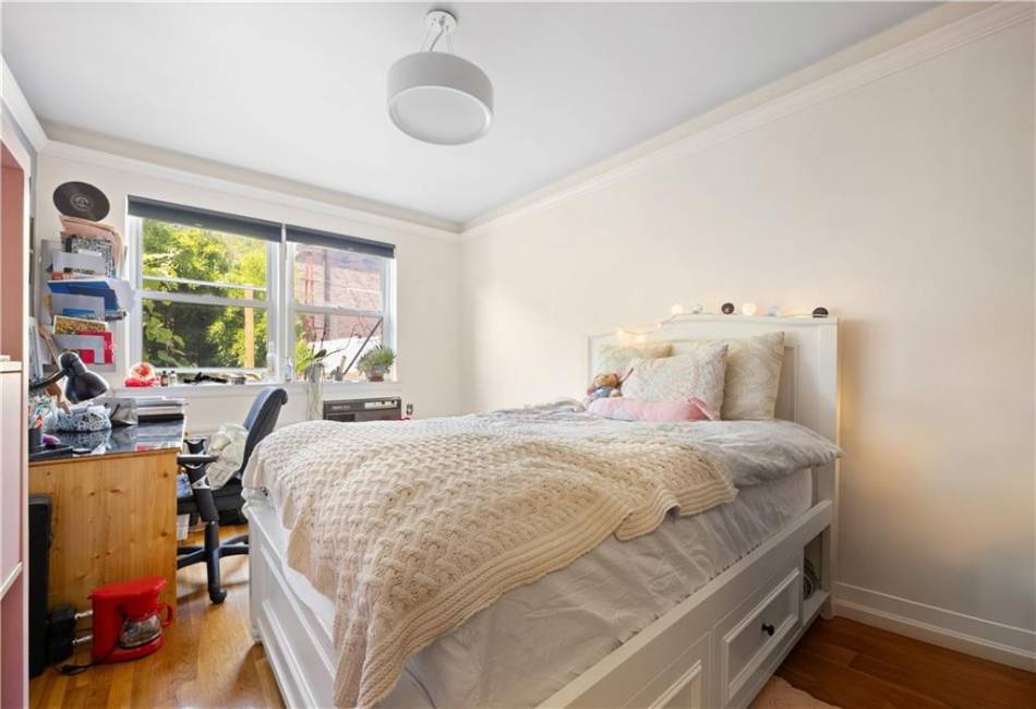 1306 81st Street, Brooklyn, New York 11228, 8 Bedrooms Bedrooms, ,3 BathroomsBathrooms,Residential,For Sale,81st,484727