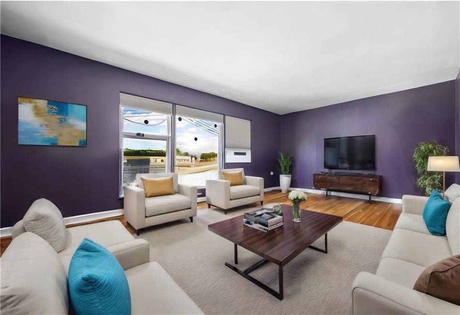 1306 81st Street, Brooklyn, New York 11228, 8 Bedrooms Bedrooms, ,3 BathroomsBathrooms,Residential,For Sale,81st,484727