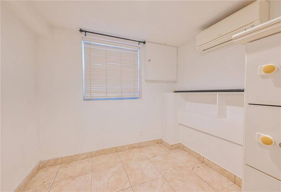 7029 Perry Terrace, Brooklyn, New York 11209, 4 Bedrooms Bedrooms, ,3 BathroomsBathrooms,Residential,For Sale,Perry,492182