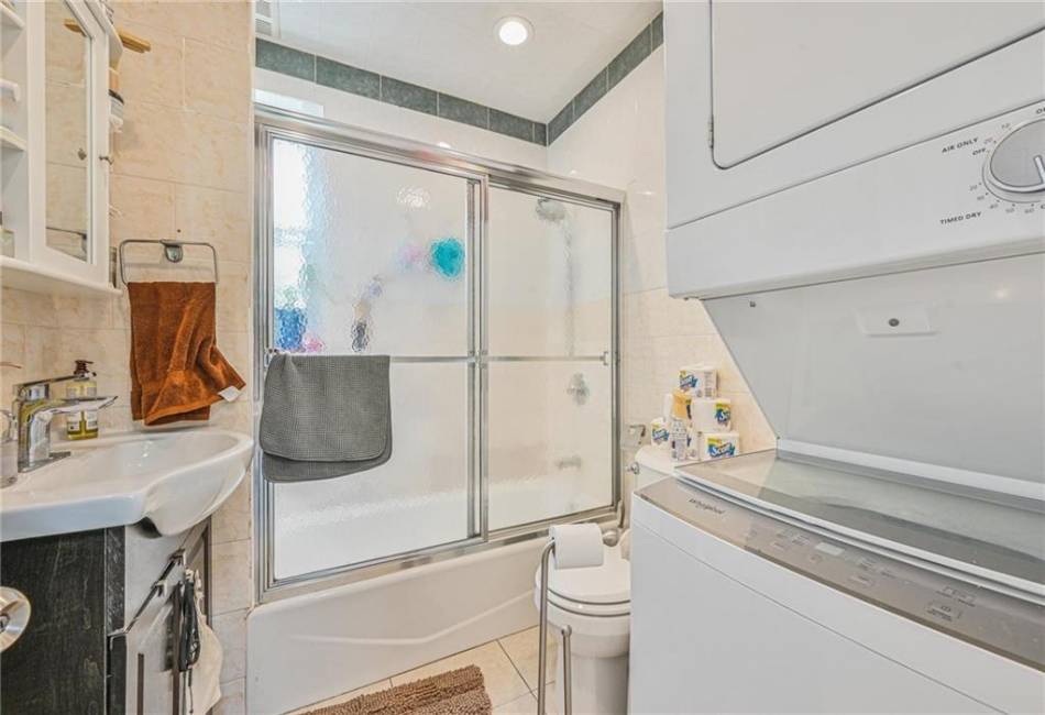 7029 Perry Terrace, Brooklyn, New York 11209, 4 Bedrooms Bedrooms, ,3 BathroomsBathrooms,Residential,For Sale,Perry,492182