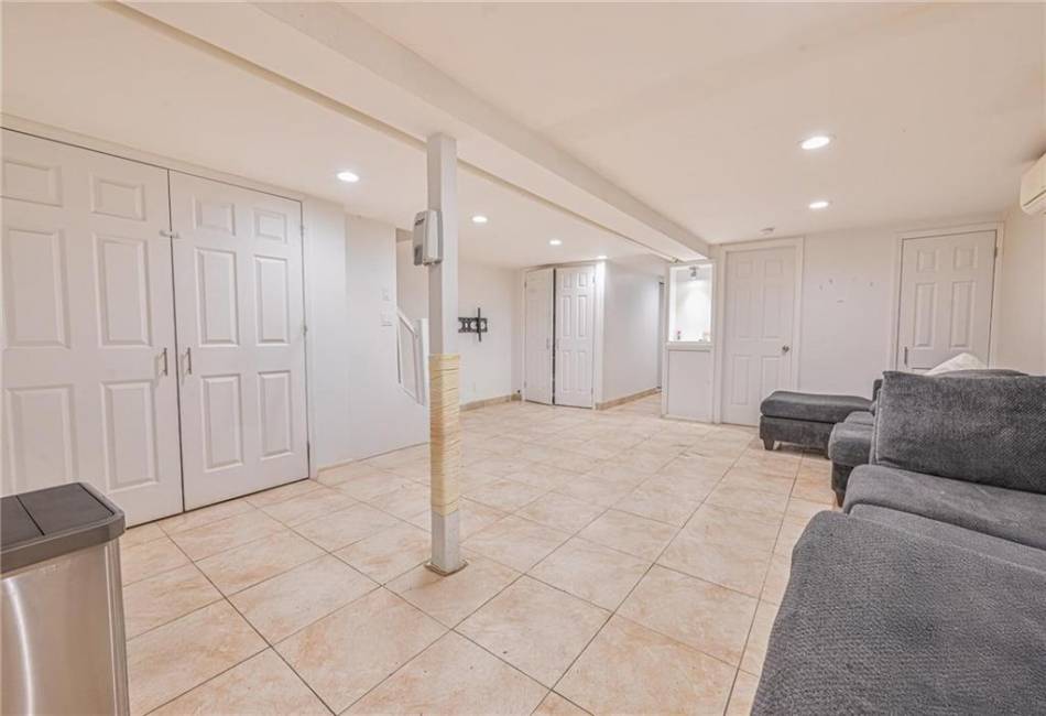 7029 Perry Terrace, Brooklyn, New York 11209, 4 Bedrooms Bedrooms, ,3 BathroomsBathrooms,Residential,For Sale,Perry,492182