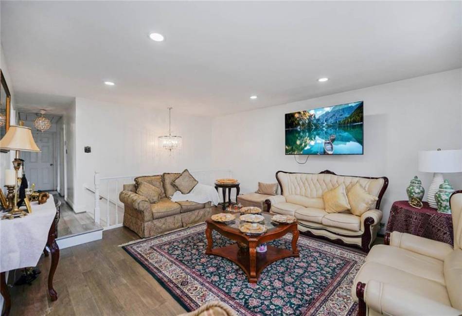 149 Forest Street, Staten Island, New York 10314, 6 Bedrooms Bedrooms, ,4 BathroomsBathrooms,Residential,For Sale,Forest,492192