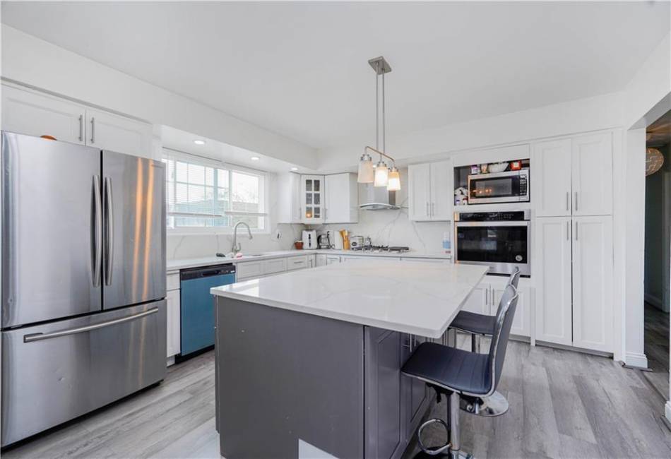 149 Forest Street, Staten Island, New York 10314, 6 Bedrooms Bedrooms, ,4 BathroomsBathrooms,Residential,For Sale,Forest,492192