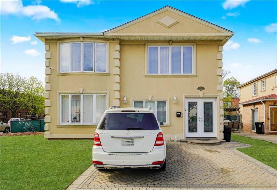 149 Forest Street, Staten Island, New York 10314, 6 Bedrooms Bedrooms, ,4 BathroomsBathrooms,Residential,For Sale,Forest,492192