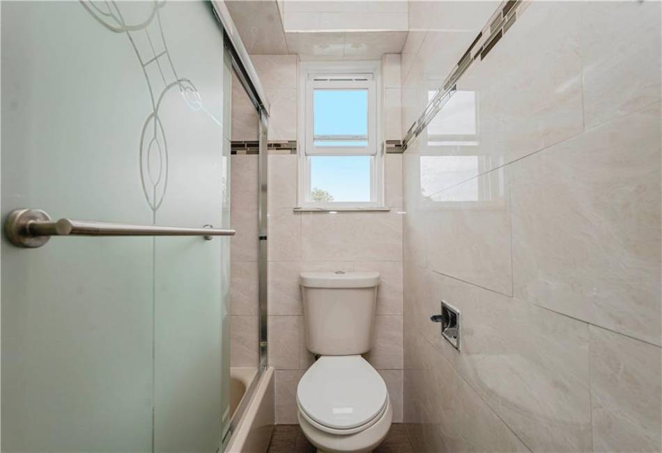 149 Forest Street, Staten Island, New York 10314, 6 Bedrooms Bedrooms, ,4 BathroomsBathrooms,Residential,For Sale,Forest,492192