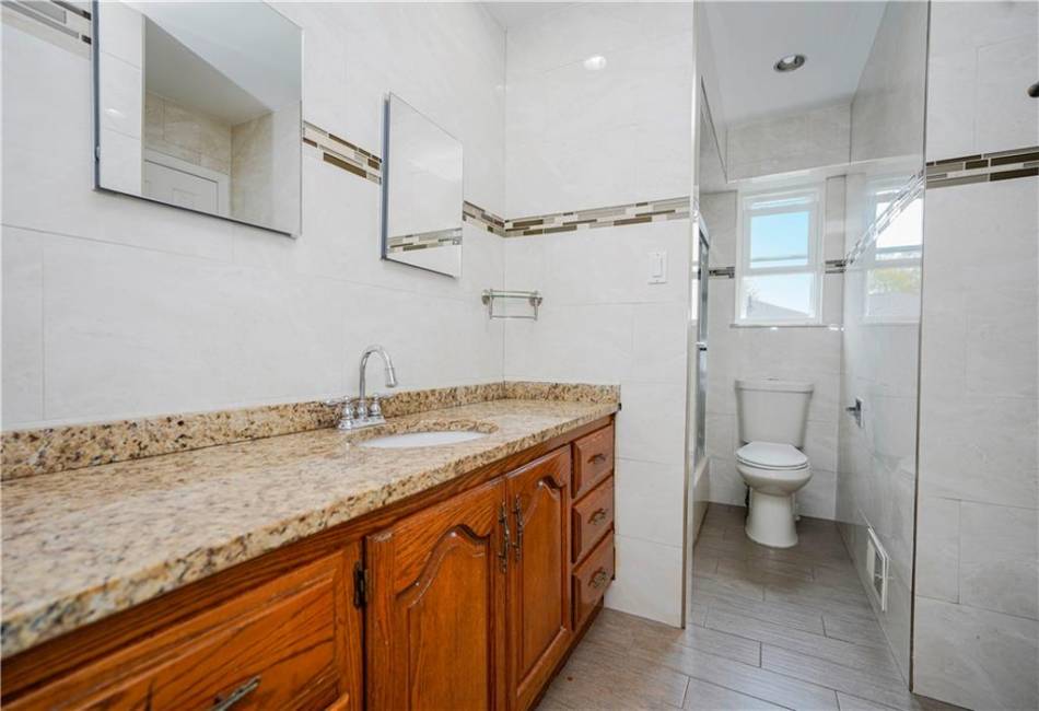 149 Forest Street, Staten Island, New York 10314, 6 Bedrooms Bedrooms, ,4 BathroomsBathrooms,Residential,For Sale,Forest,492192