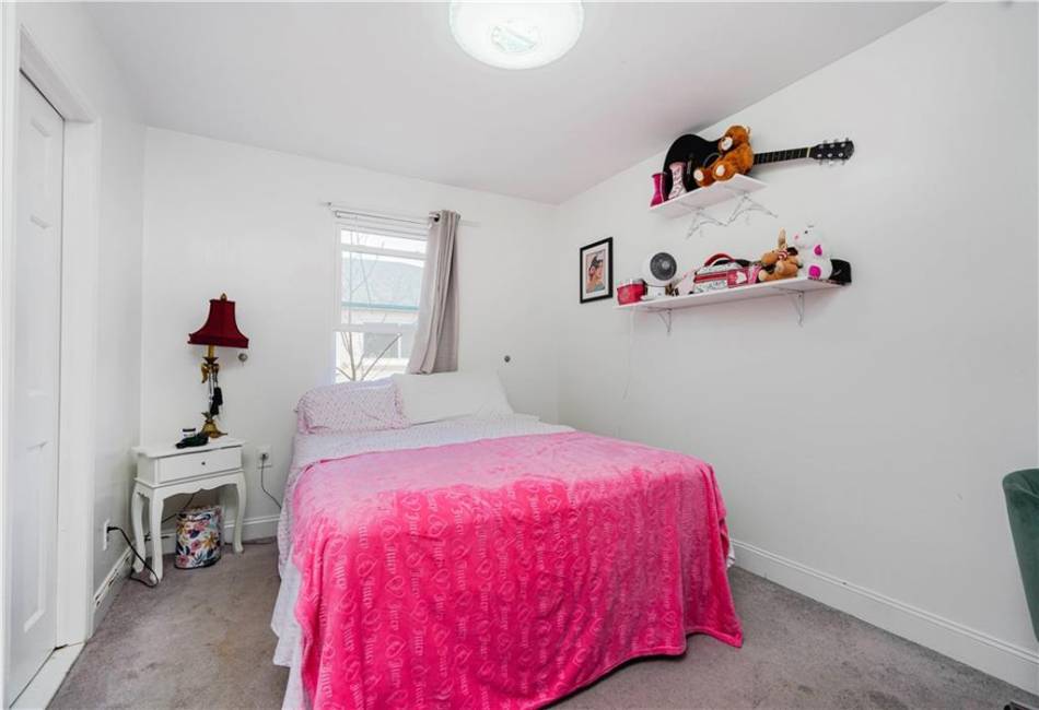 149 Forest Street, Staten Island, New York 10314, 6 Bedrooms Bedrooms, ,4 BathroomsBathrooms,Residential,For Sale,Forest,492192