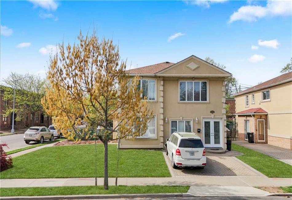 149 Forest Street, Staten Island, New York 10314, 6 Bedrooms Bedrooms, ,4 BathroomsBathrooms,Residential,For Sale,Forest,492192