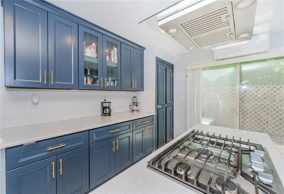 4 Lisa Lane, Staten Island, New York 10312, 4 Bedrooms Bedrooms, ,Residential,For Sale,Lisa,492261