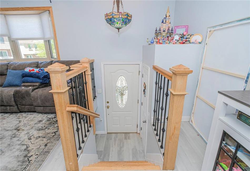4 Lisa Lane, Staten Island, New York 10312, 4 Bedrooms Bedrooms, ,Residential,For Sale,Lisa,492261