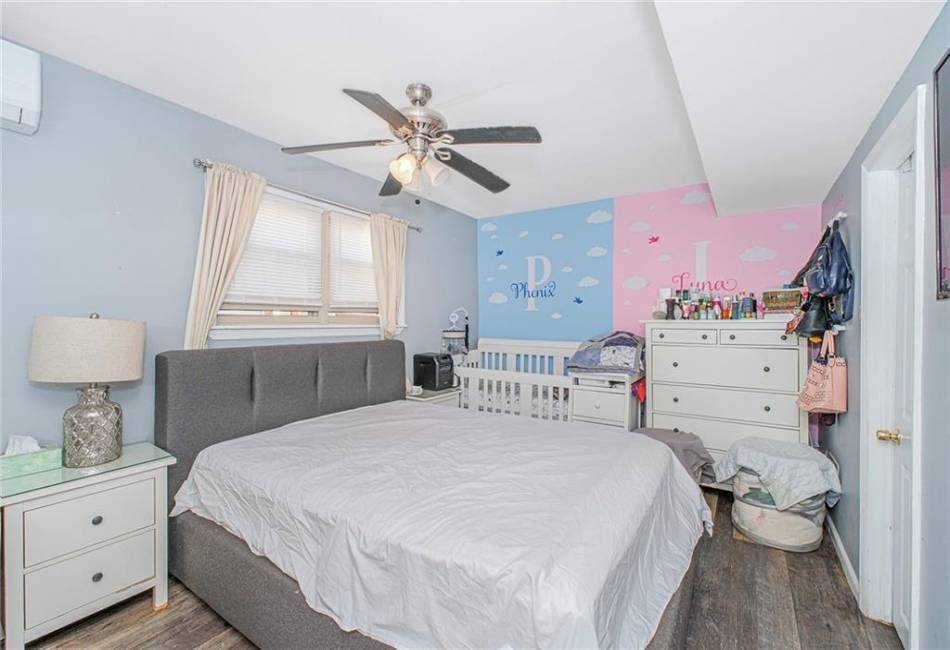 4 Lisa Lane, Staten Island, New York 10312, 4 Bedrooms Bedrooms, ,Residential,For Sale,Lisa,492261