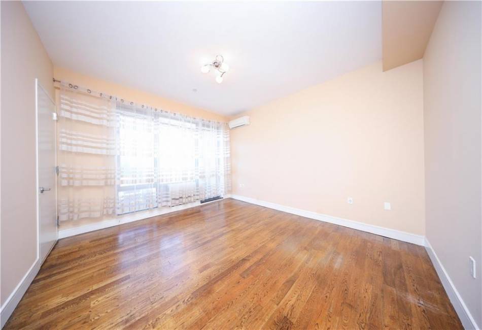71 Village Road, Brooklyn, New York 11223, 2 Bedrooms Bedrooms, ,2 BathroomsBathrooms,Residential,For Sale,Village,492356