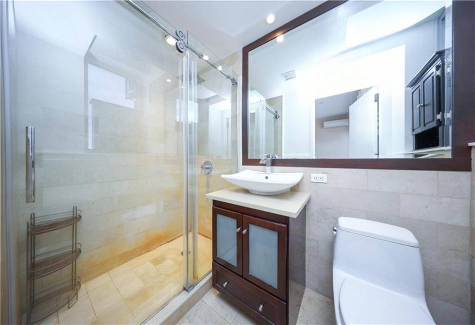 71 Village Road, Brooklyn, New York 11223, 2 Bedrooms Bedrooms, ,2 BathroomsBathrooms,Residential,For Sale,Village,492356