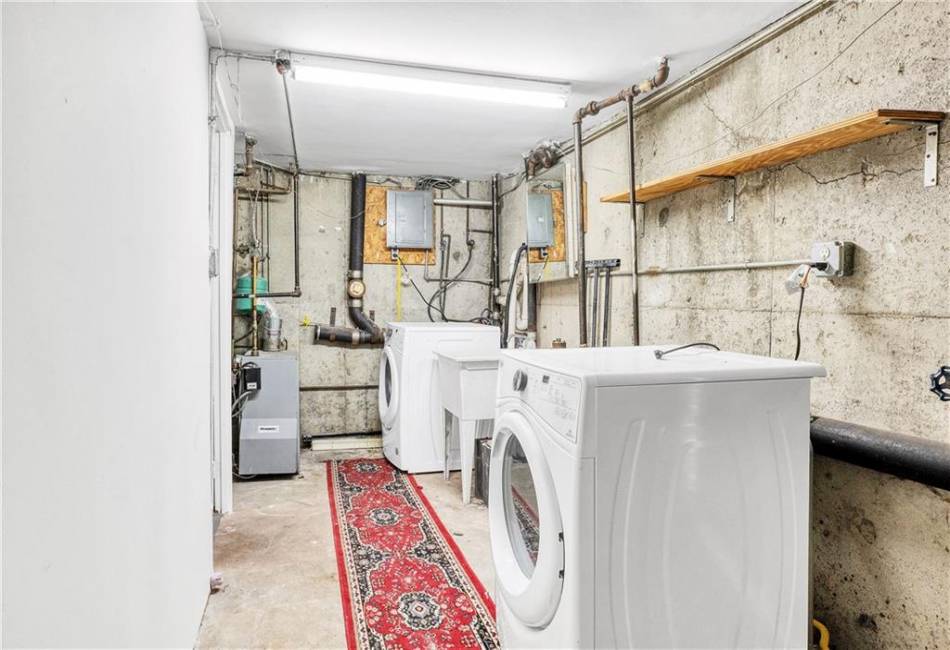 540 Ashford Street, Brooklyn, New York 11207, 3 Bedrooms Bedrooms, ,2 BathroomsBathrooms,Residential,For Sale,Ashford,492365