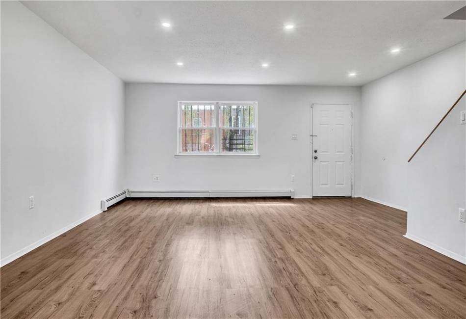 540 Ashford Street, Brooklyn, New York 11207, 3 Bedrooms Bedrooms, ,2 BathroomsBathrooms,Residential,For Sale,Ashford,492365