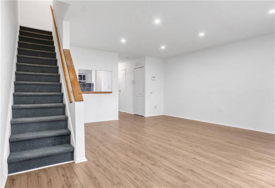 540 Ashford Street, Brooklyn, New York 11207, 3 Bedrooms Bedrooms, ,2 BathroomsBathrooms,Residential,For Sale,Ashford,492365