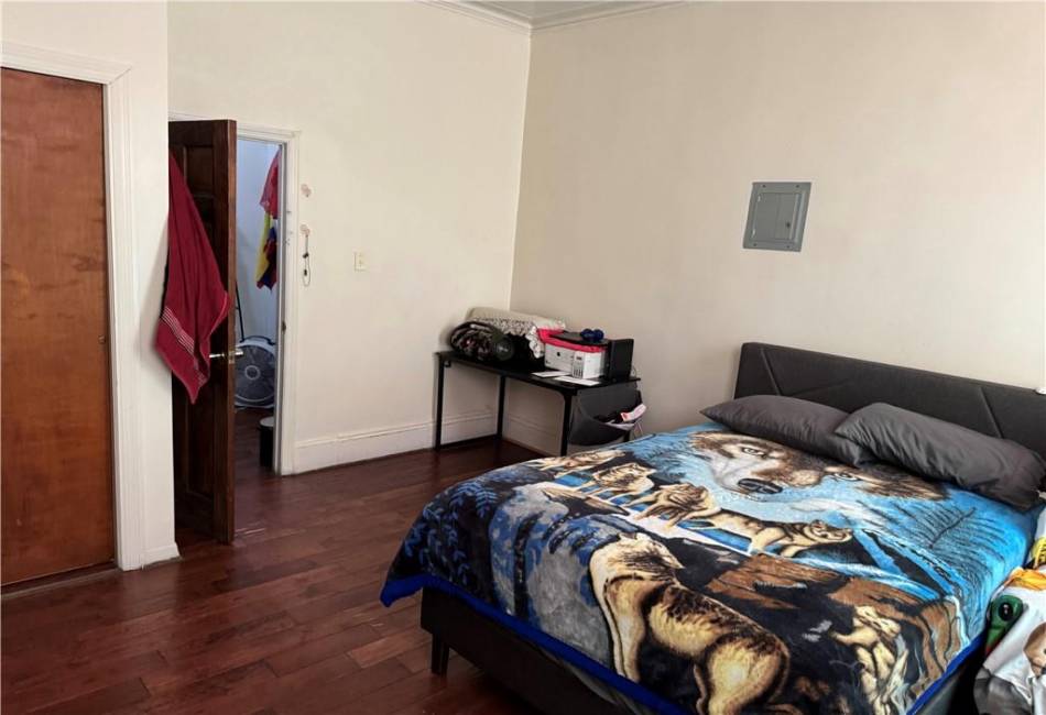 373 Bleecker Street, Brooklyn, New York 11237, 6 Bedrooms Bedrooms, ,2 BathroomsBathrooms,Residential,For Sale,Bleecker,492375
