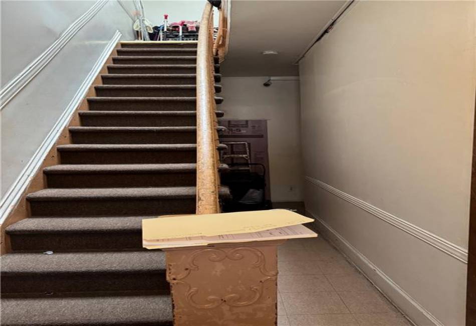373 Bleecker Street, Brooklyn, New York 11237, 6 Bedrooms Bedrooms, ,2 BathroomsBathrooms,Residential,For Sale,Bleecker,492375