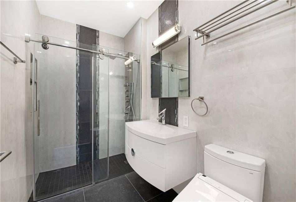 110 Neptune Avenue, Brooklyn, New York 11235, 2 Bedrooms Bedrooms, ,2 BathroomsBathrooms,Residential,For Sale,Neptune,492380