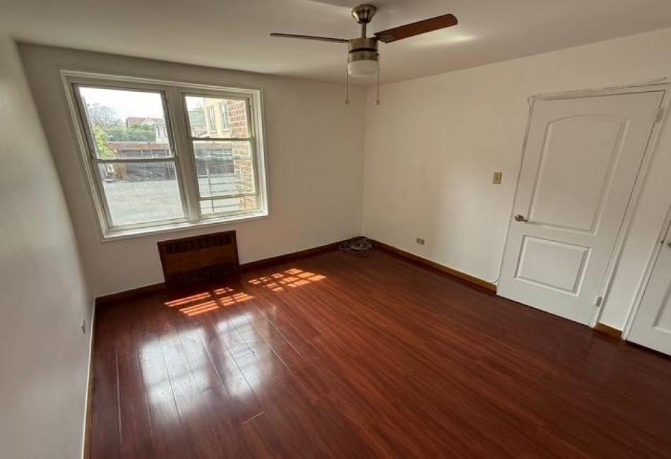 388 Avenue S, Brooklyn, New York 11223, 1 Bedroom Bedrooms, ,1 BathroomBathrooms,Residential,For Sale,Avenue S,492382