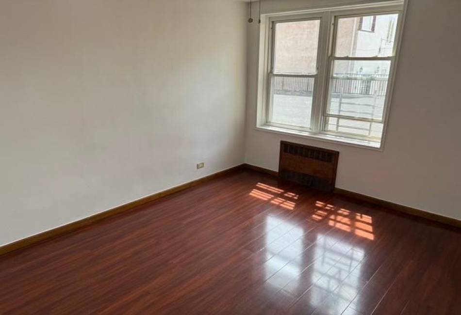 388 Avenue S, Brooklyn, New York 11223, 1 Bedroom Bedrooms, ,1 BathroomBathrooms,Residential,For Sale,Avenue S,492382