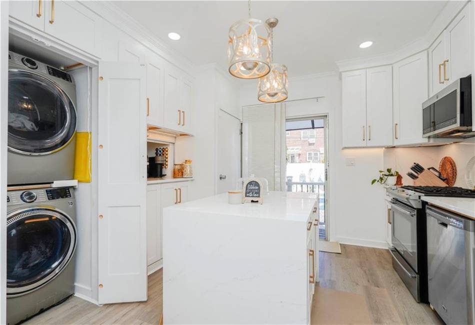 286 Bay 10th Street, Brooklyn, New York 11228, 3 Bedrooms Bedrooms, ,3 BathroomsBathrooms,Residential,For Sale,Bay 10th,492387