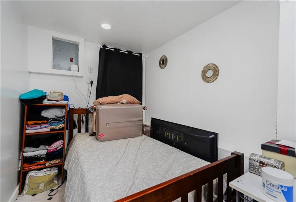 286 Bay 10th Street, Brooklyn, New York 11228, 3 Bedrooms Bedrooms, ,3 BathroomsBathrooms,Residential,For Sale,Bay 10th,492387