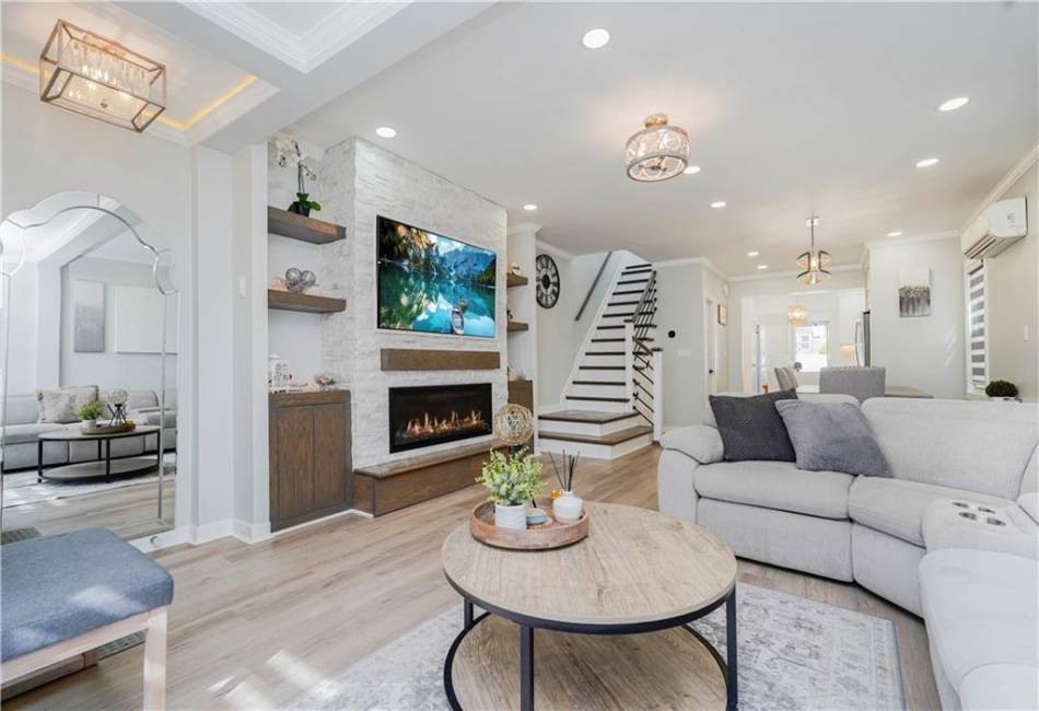 286 Bay 10th Street, Brooklyn, New York 11228, 3 Bedrooms Bedrooms, ,3 BathroomsBathrooms,Residential,For Sale,Bay 10th,492387