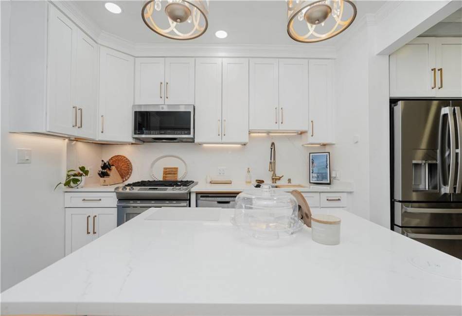 286 Bay 10th Street, Brooklyn, New York 11228, 3 Bedrooms Bedrooms, ,3 BathroomsBathrooms,Residential,For Sale,Bay 10th,492387