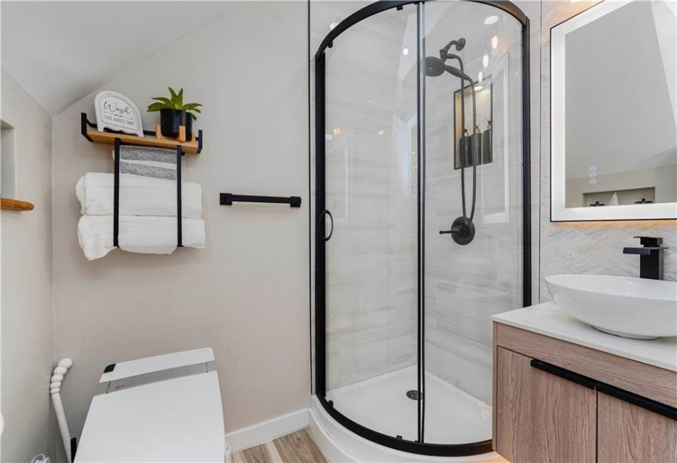 286 Bay 10th Street, Brooklyn, New York 11228, 3 Bedrooms Bedrooms, ,3 BathroomsBathrooms,Residential,For Sale,Bay 10th,492387