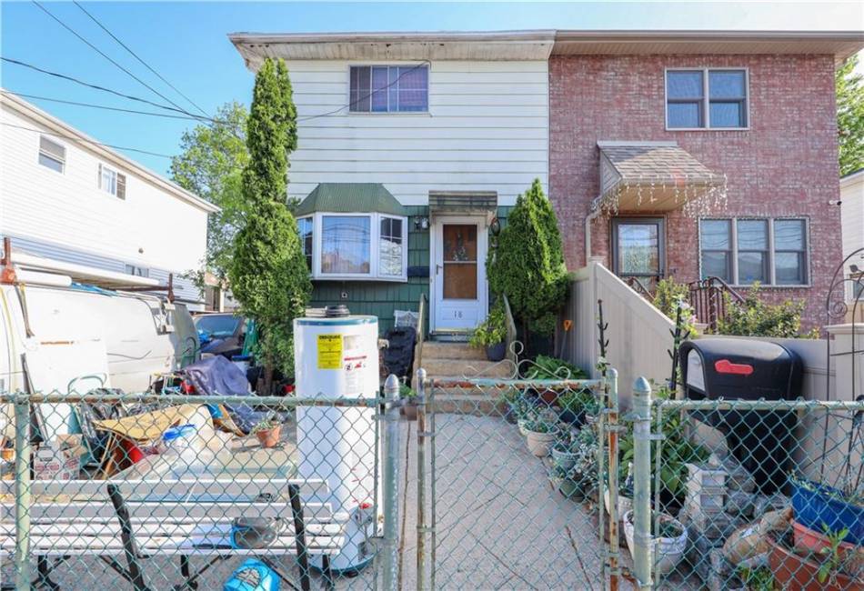 18 Downey Place, Staten Island, New York 10303, 3 Bedrooms Bedrooms, ,3 BathroomsBathrooms,Residential,For Sale,Downey,492388