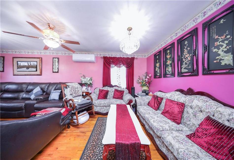 18 Downey Place, Staten Island, New York 10303, 3 Bedrooms Bedrooms, ,3 BathroomsBathrooms,Residential,For Sale,Downey,492388