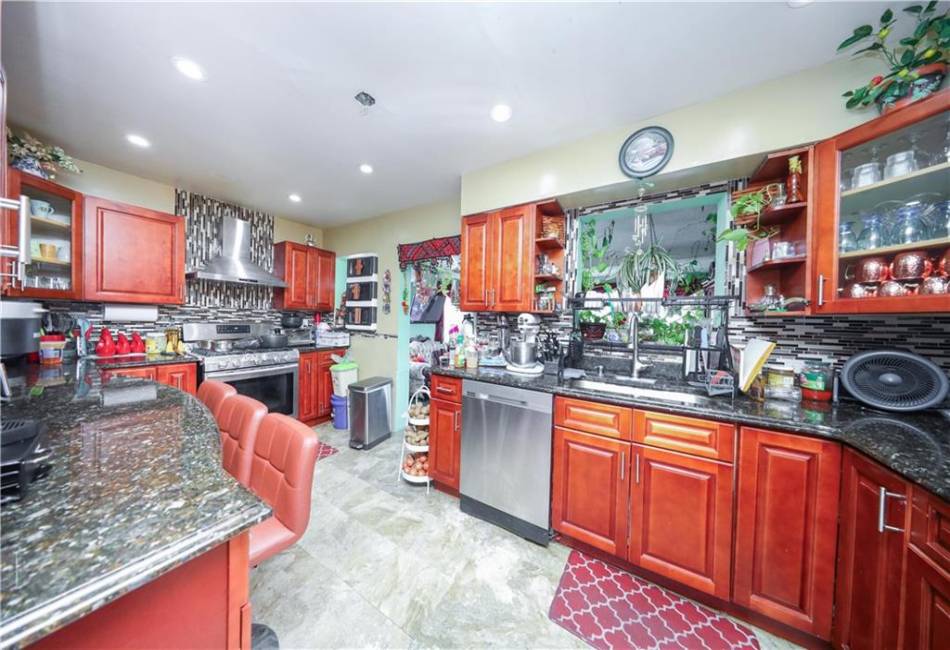 18 Downey Place, Staten Island, New York 10303, 3 Bedrooms Bedrooms, ,3 BathroomsBathrooms,Residential,For Sale,Downey,492388