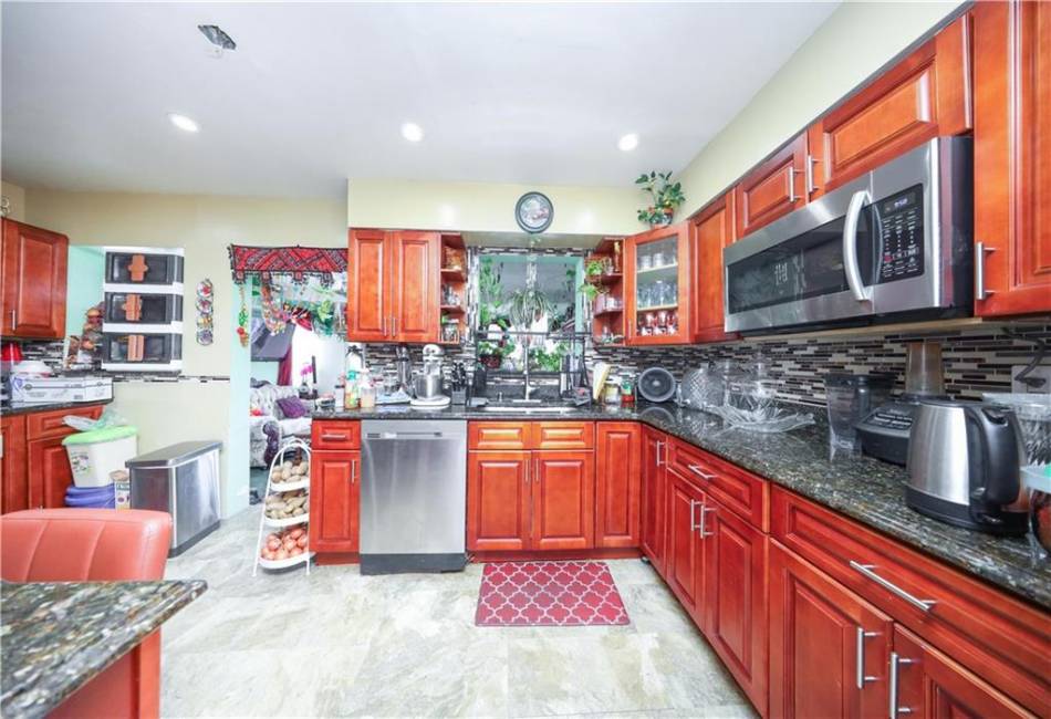 18 Downey Place, Staten Island, New York 10303, 3 Bedrooms Bedrooms, ,3 BathroomsBathrooms,Residential,For Sale,Downey,492388